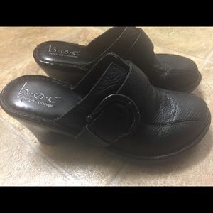 Ladies Shoes by b.o.c.-Born Concept size 6.